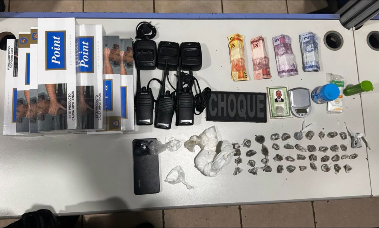 BPchoque prende traficante com rádios HT no bairro Nova Floresta